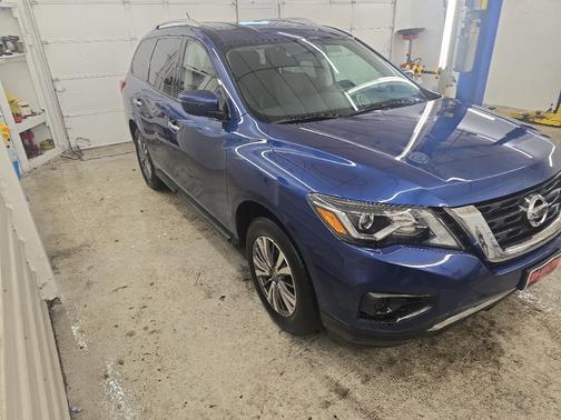 2018 Nissan Pathfinder S