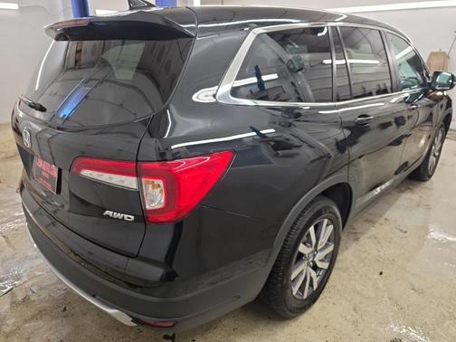 Black 2019 Honda Pilot EX
