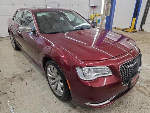 2018 Chrysler 300 Limited