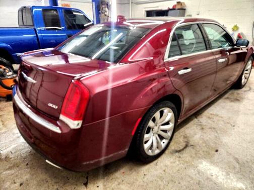 2018 Chrysler 300 Limited