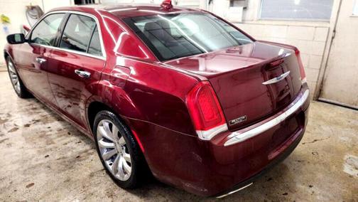 2018 Chrysler 300 Limited