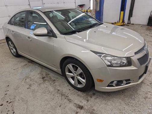 Tan 2014 Chevrolet Cruze 2LT