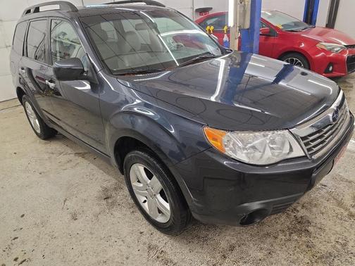 Dark Gray Metallic 2010 Subaru Forester 2.5X Premium