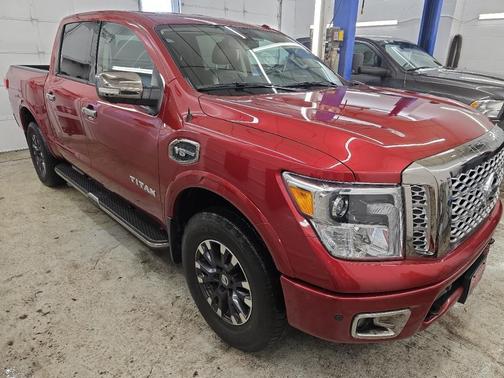 2017 Nissan Titan Platinum Reserve
