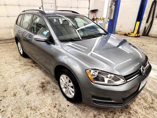 2017 Volkswagen Golf SportWagen TSI S