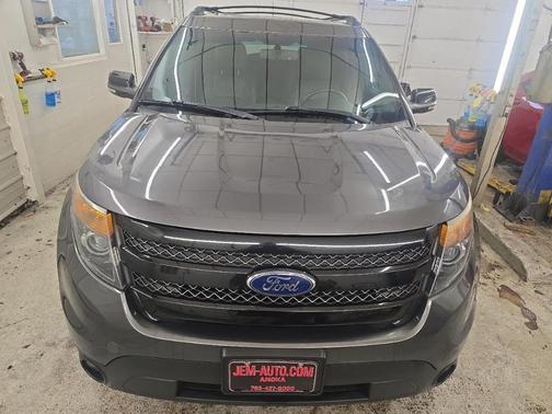 Gray 2015 Ford Explorer Sport