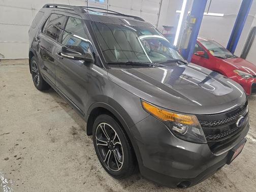 Gray 2015 Ford Explorer Sport