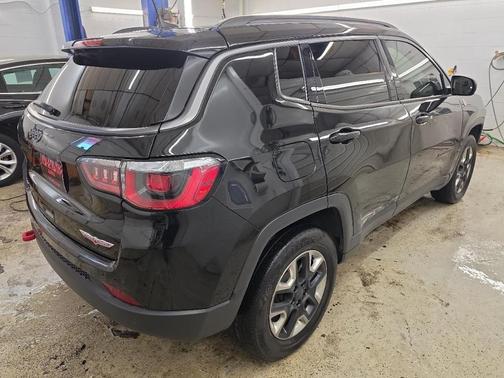 Black 2018 Jeep Compass Trailhawk