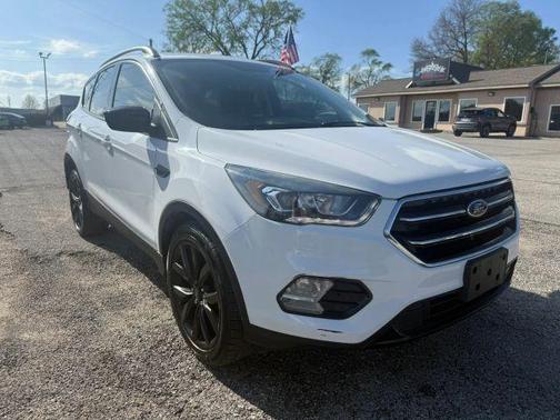 White 2019 Ford Escape SE
