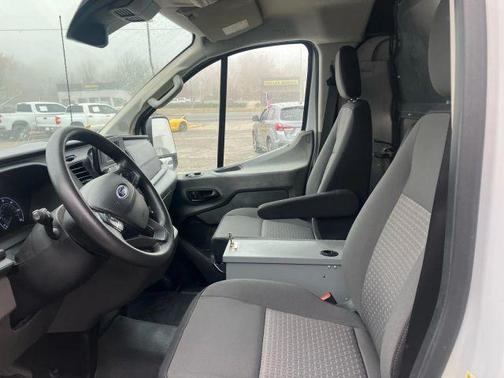 2020 Ford Transit-150 LOW ROOF W/RWB