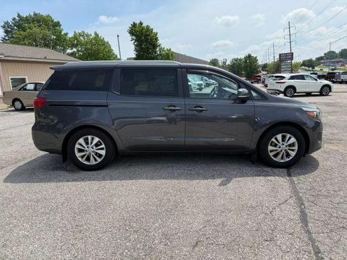 2016 Kia Sedona LX