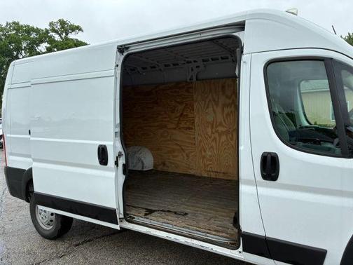 White 2023 RAM ProMaster 2500 High Roof