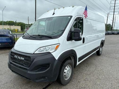 White 2023 RAM ProMaster 2500 High Roof