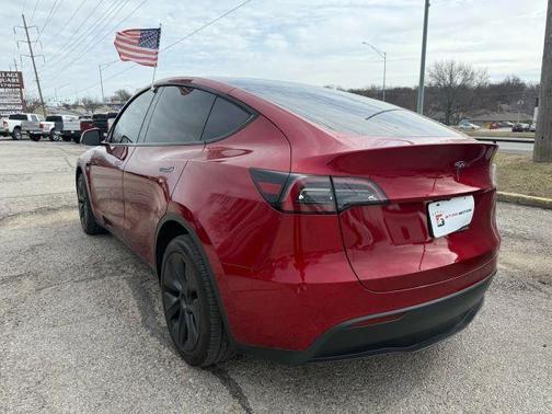 2024 Tesla Model Y Long Range