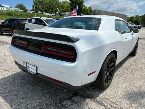 White 2015 Dodge Challenger R/T Scat Pack