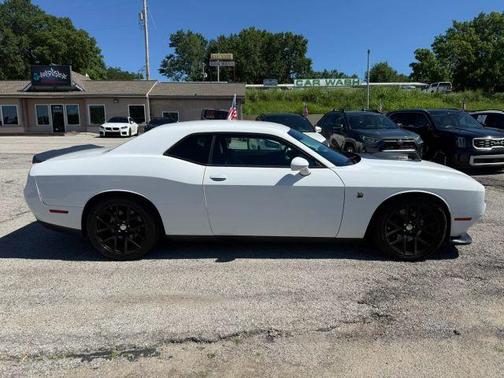 White 2015 Dodge Challenger R/T Scat Pack