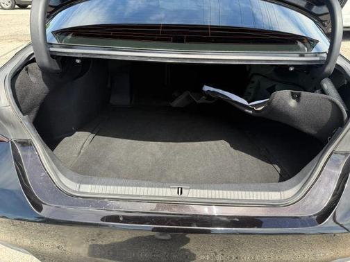 Black 2022 Toyota Avalon XLE