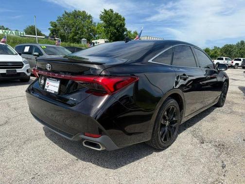 Black 2022 Toyota Avalon XLE