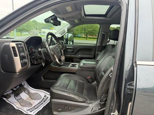 Black 2018 GMC Sierra 1500 Denali