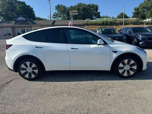 White 2023 Tesla Model Y Long Range