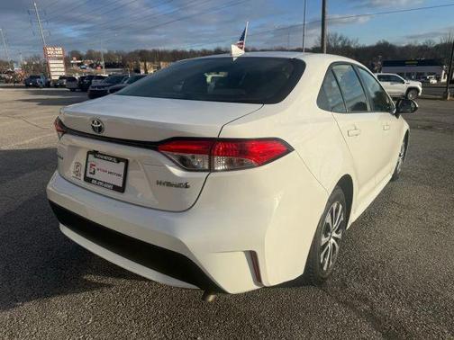 2022 Toyota Corolla Hybrid LE