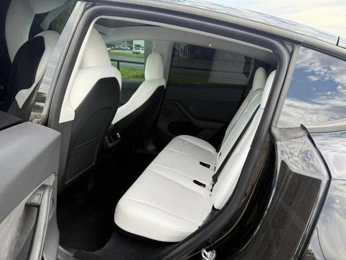Black 2024 Tesla Model Y Long Range