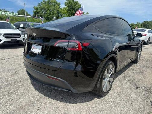 Black 2024 Tesla Model Y Long Range