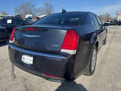 Gray 2018 Chrysler 300 Touring