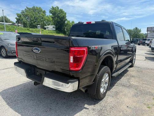 Black 2021 Ford F-150 XLT
