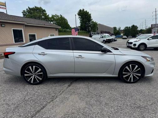 2019 Nissan Altima 2.5 SR