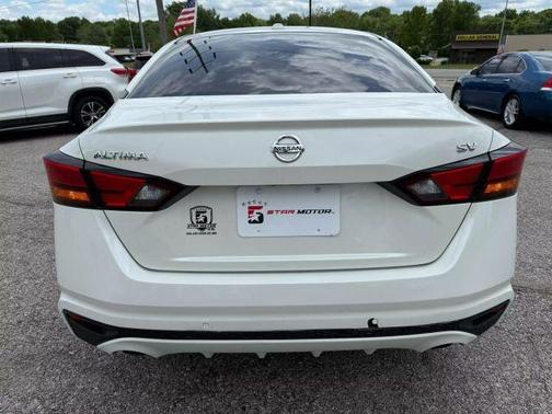 2021 Nissan Altima 2.5 SV