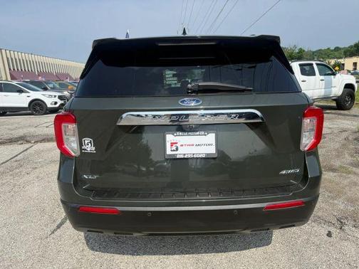 Green 2022 Ford Explorer XLT
