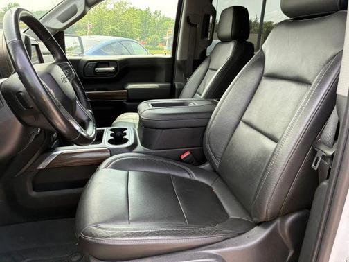 White 2019 Chevrolet Silverado 1500 LT Trail Boss