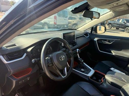 2020 Toyota RAV4 Adventure