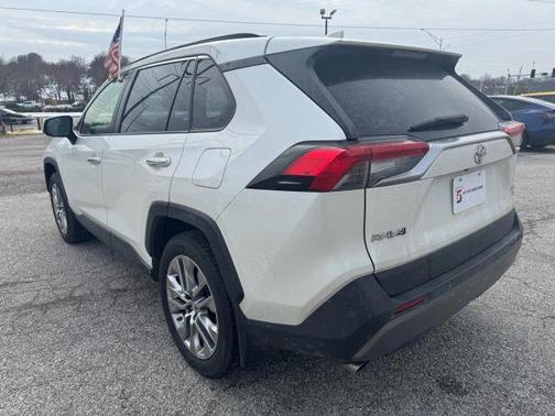 2019 Toyota RAV4 Limited