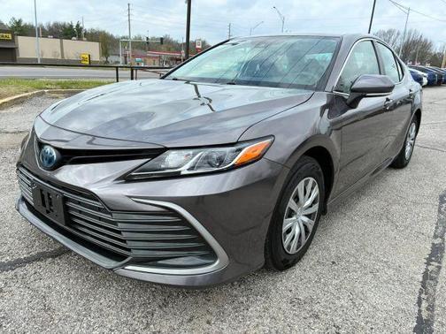 2023 Toyota Camry Hybrid LE