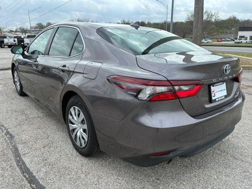 2023 Toyota Camry Hybrid LE