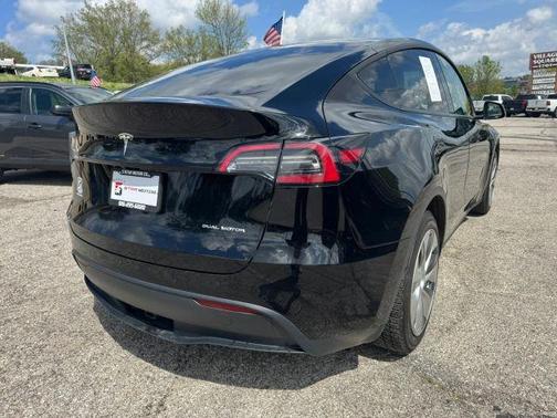 Black 2021 Tesla Model Y Long Range
