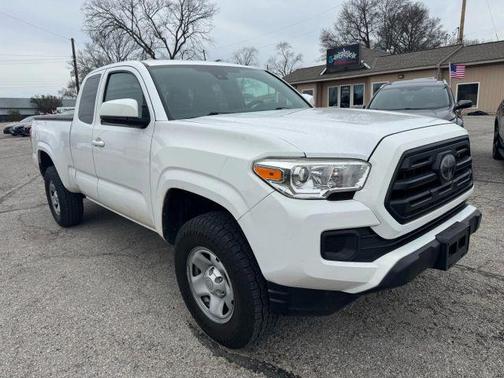 2019 Toyota Tacoma SR