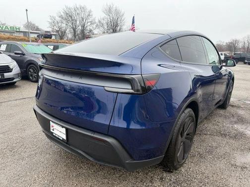 2026 Tesla Model Y PREMIUM