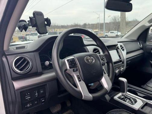 2019 Toyota Tundra SR5