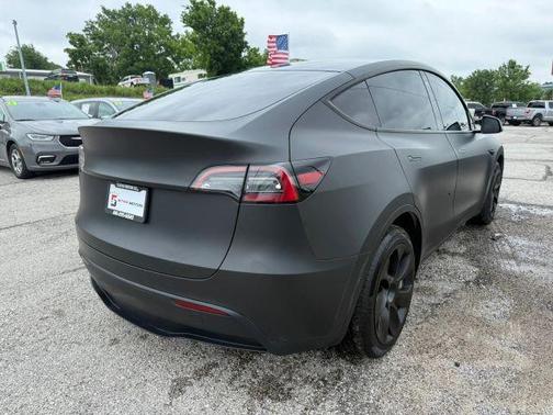 Black 2023 Tesla Model Y Long Range