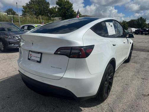 White 2021 Tesla Model Y Long Range
