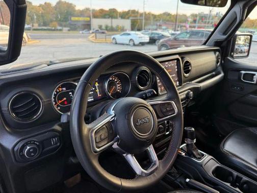 2023 Jeep Gladiator Overland