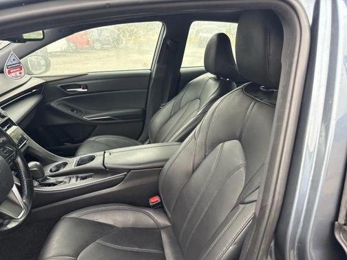 2019 Toyota Avalon XLE