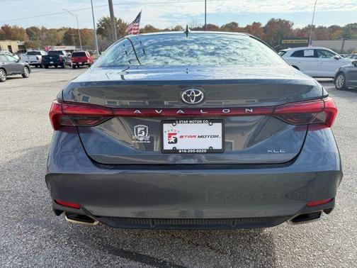 2019 Toyota Avalon XLE