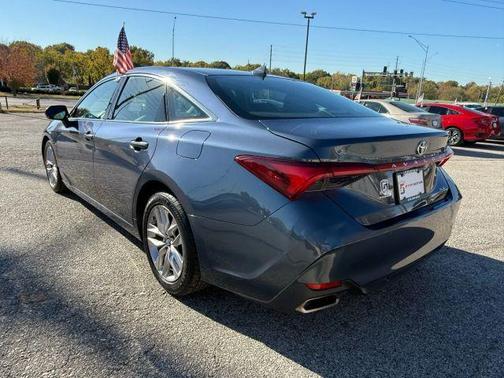 2019 Toyota Avalon XLE
