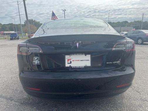 2022 Tesla Model 3 Long Range