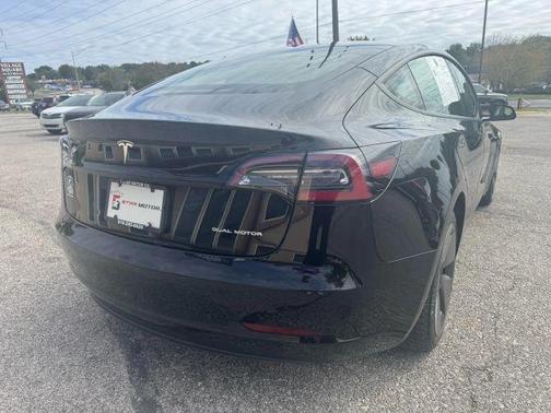 2022 Tesla Model 3 Long Range