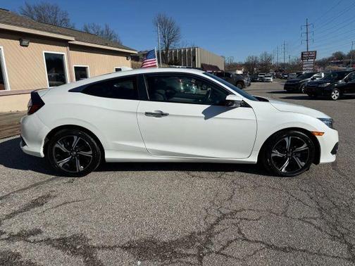 2017 Honda Civic Touring